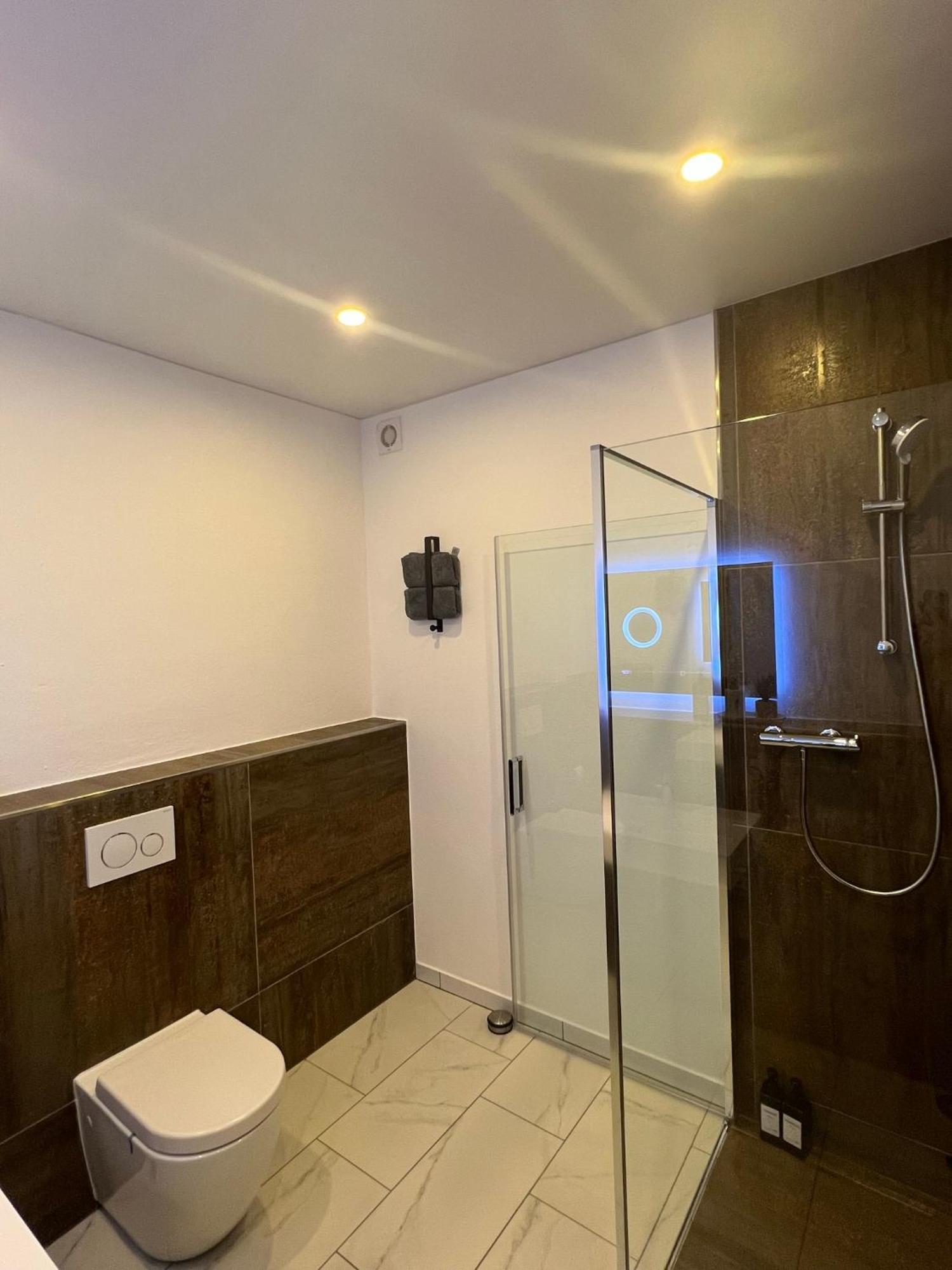 Stilvolle Wohnung Mit Blick Und Selbst-Check-In バート・ベルレブルク エクステリア 写真